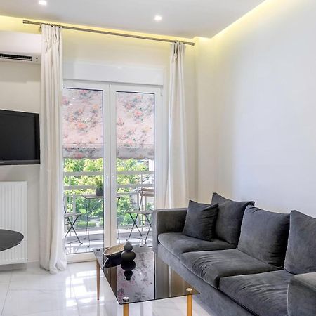 Central 2Br Apartment In The Heart Of アテネ エクステリア 写真