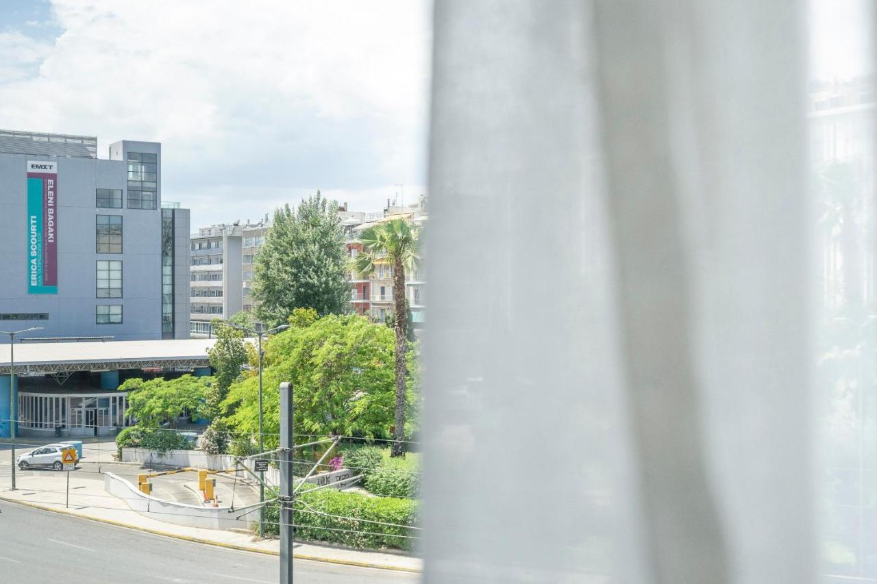 Central 2Br Apartment In The Heart Of アテネ エクステリア 写真