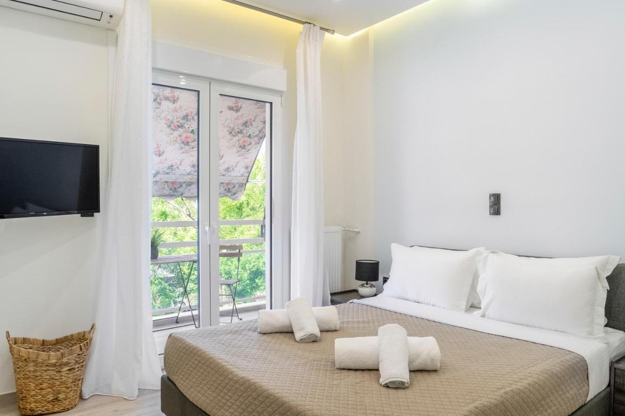 Central 2Br Apartment In The Heart Of アテネ エクステリア 写真