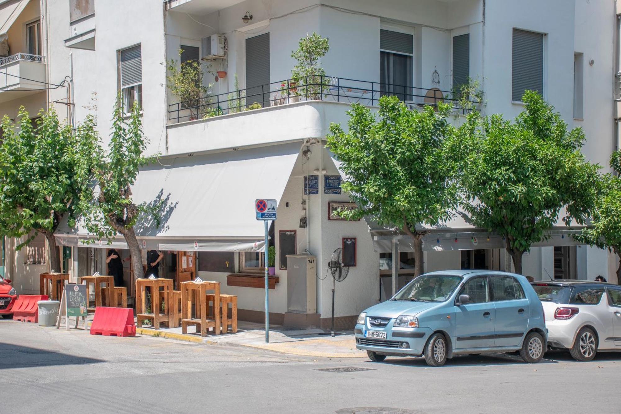 Central 2Br Apartment In The Heart Of アテネ エクステリア 写真